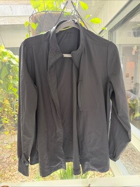 Scrub jacket